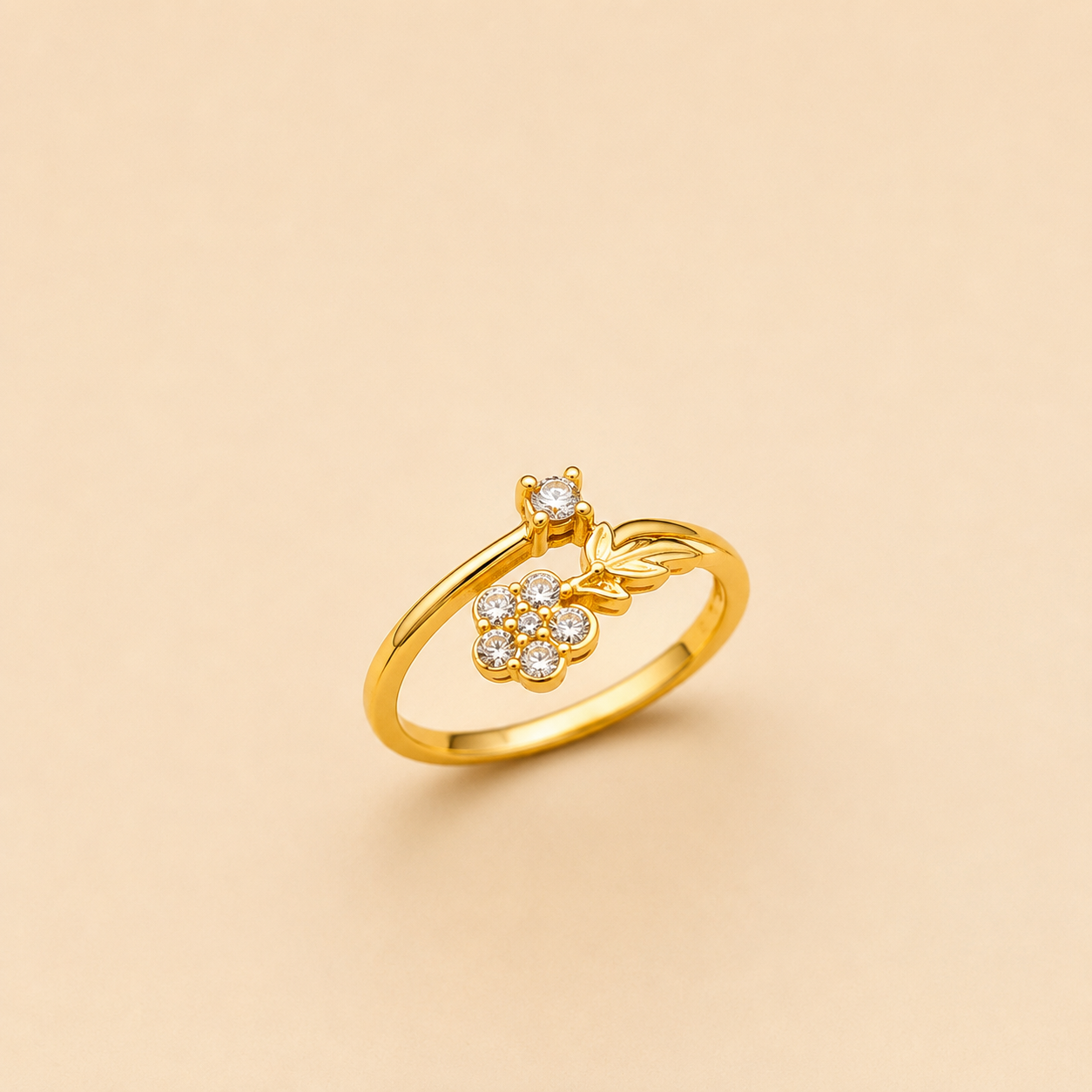 Elegant Floral Diamond Gold Ring ✨🌸